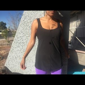 Lululemon black shirt